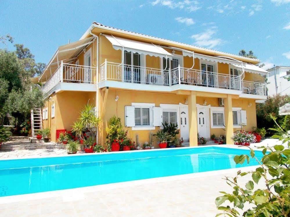 Aleka'S House Hotel Nikiana Exterior photo